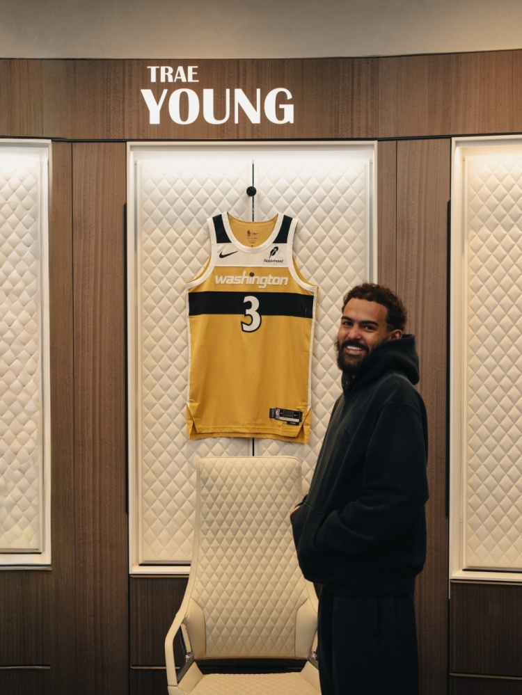 企鹅直播-特雷·杨社媒自宣更换球衣号码！从11号换为3号！