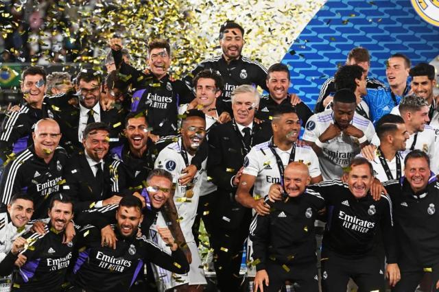 企鹅直播-安切洛蒂:我有最健康更衣室 本泽马肯定拿金球奖