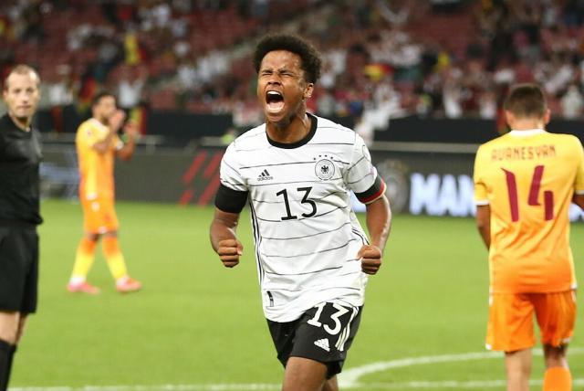 世界杯直播-阿德耶米：从拜仁弃儿到德国队新宠的曲线报国路